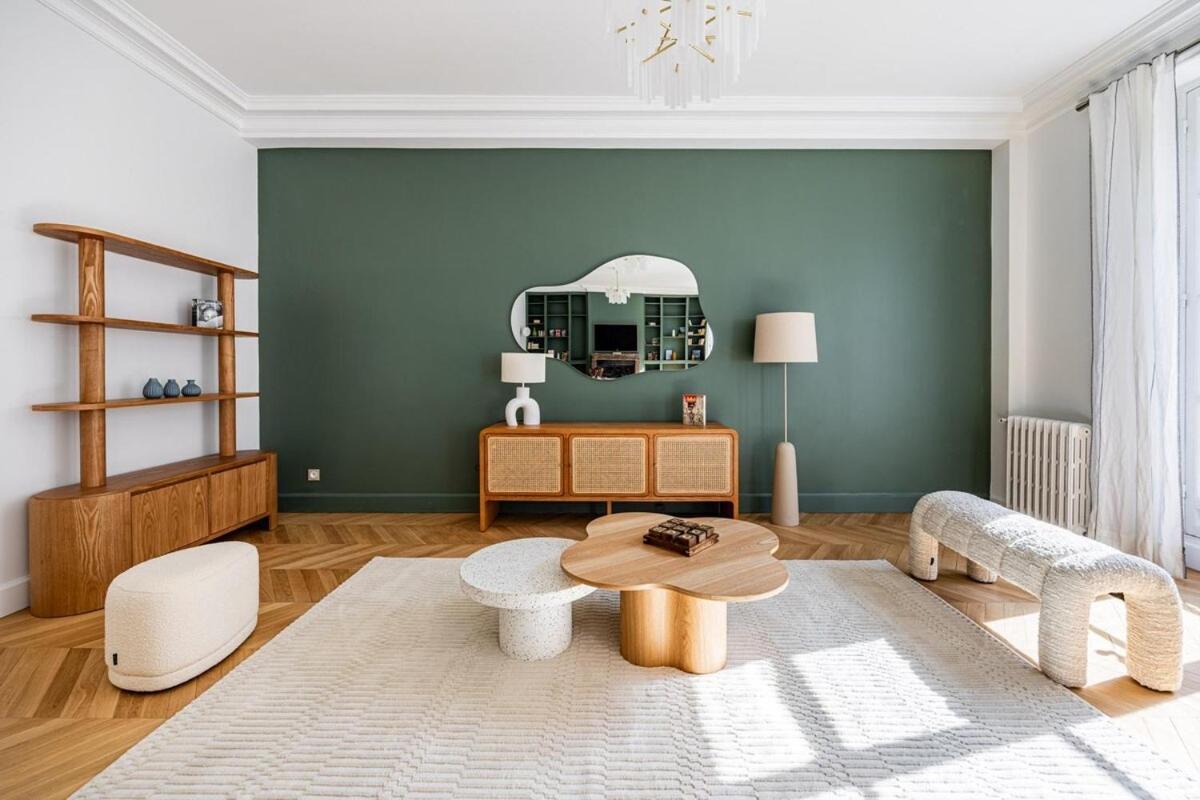 Luxurious 4 Bedroom Apartment, La Muette Appartement