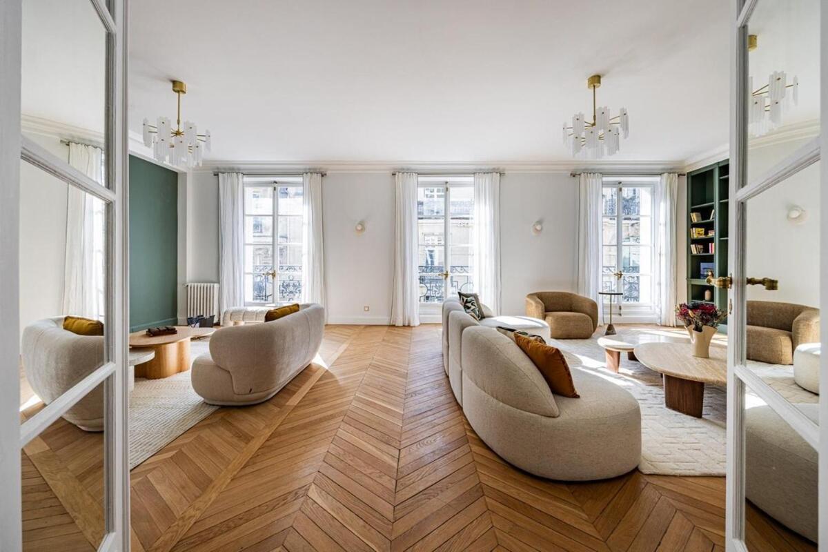 Luxurious 4 Bedroom Apartment, La Muette Appartement