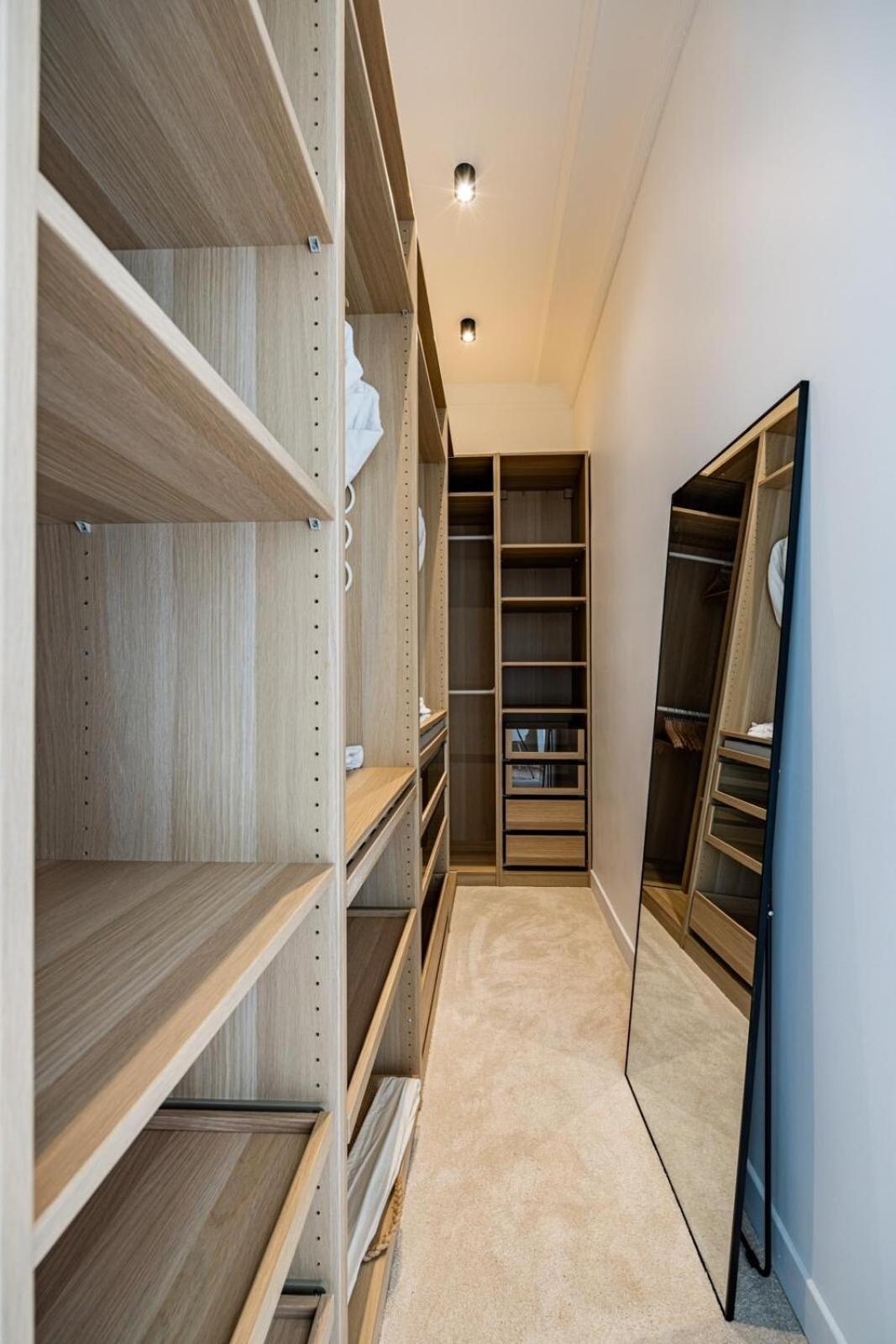 Luxurious 4 Bedroom Apartment, La Muette Appartement Parijs