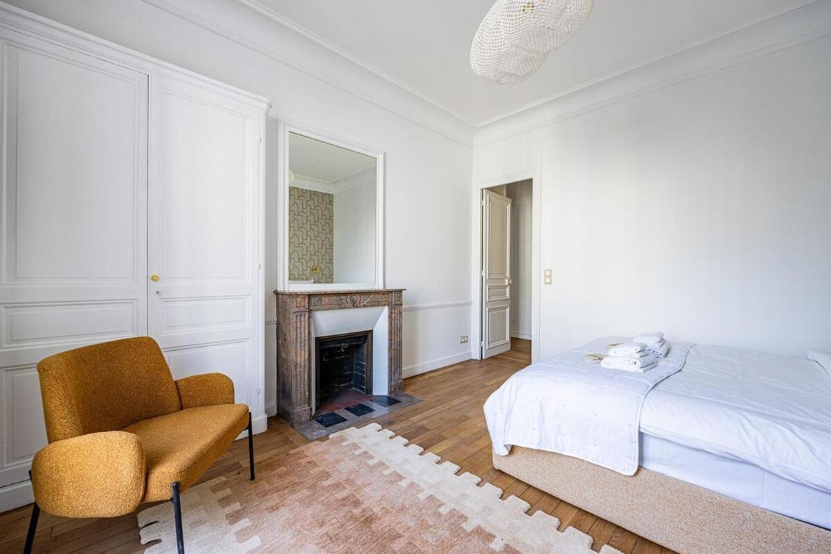 Appartement Luxurious 4 Bedroom Apartment, La Muette Parijs
