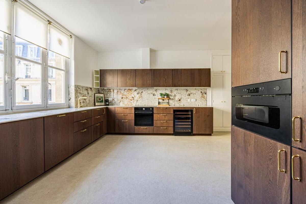 Luxurious 4 Bedroom Apartment, La Muette Appartement *
